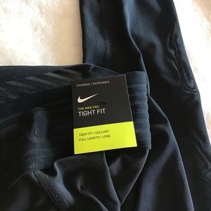 NWT Nike Pro Tights/Leggings